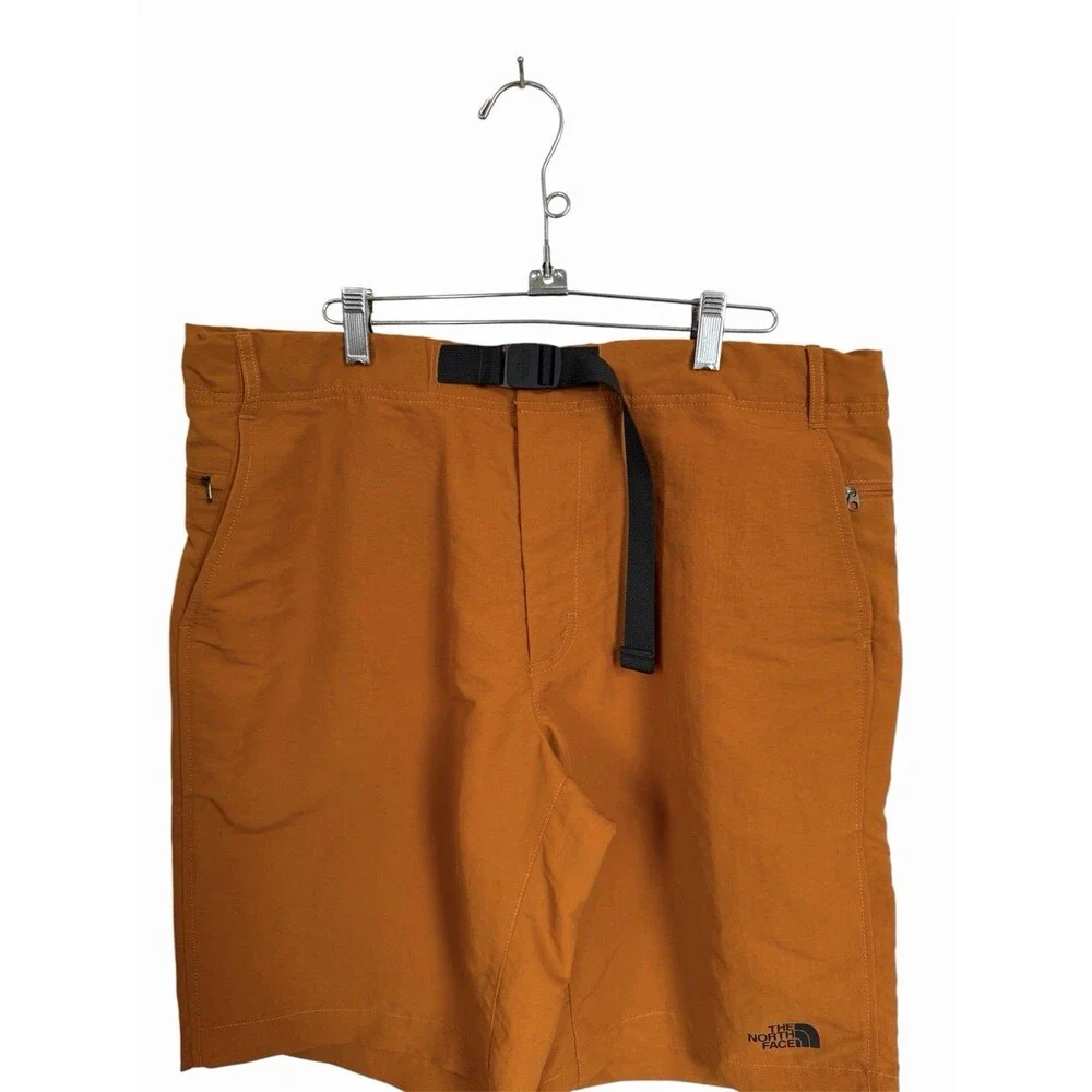 The North Face Men's 38 Lightweight Belted Gorpcore Hiking Outdoors Trail Shorts